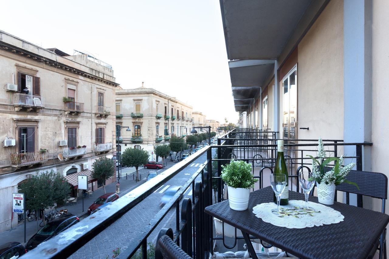 Ortigia Bridge Apartments Syracuse Esterno foto