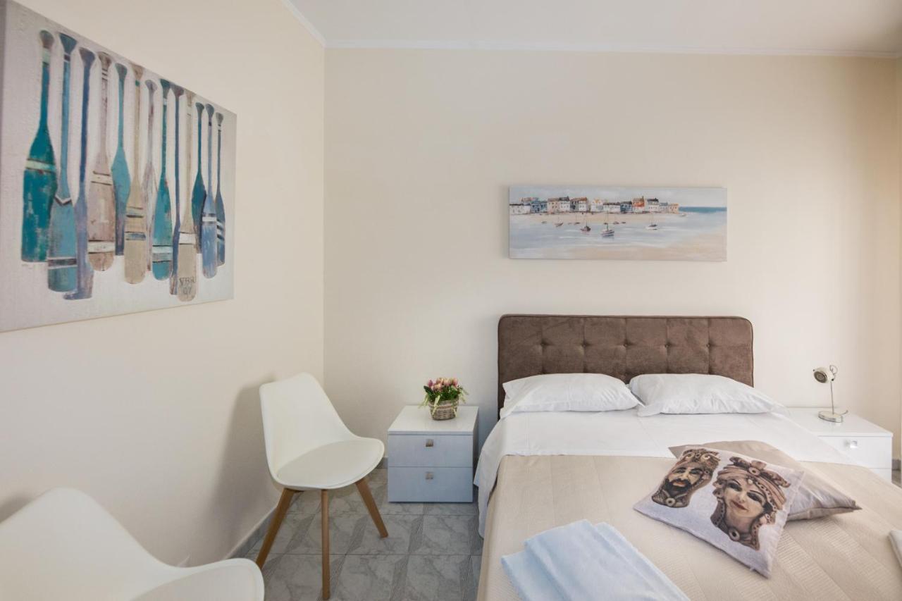Ortigia Bridge Apartments Syracuse Esterno foto